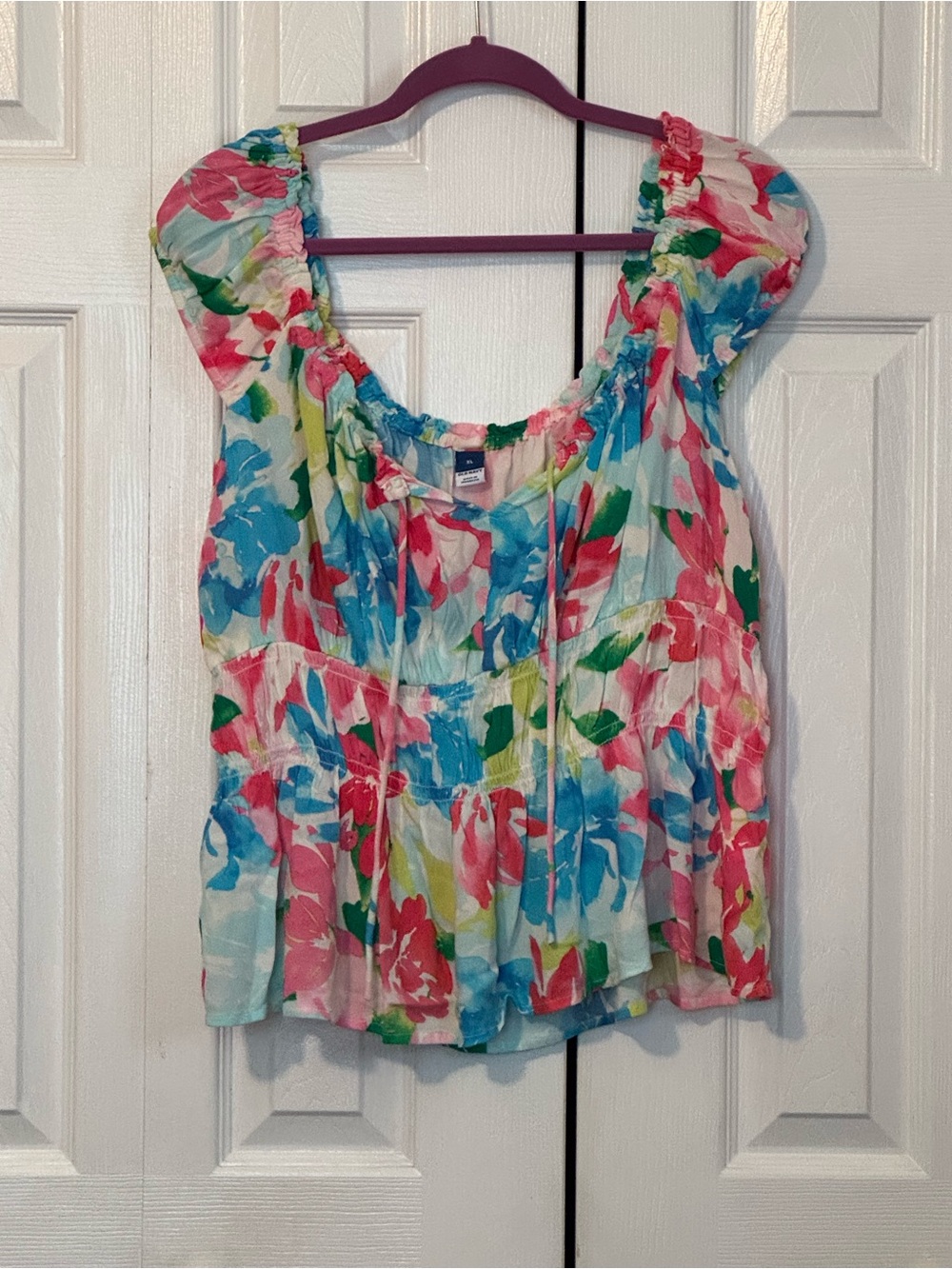 Old Navy Floral Puff-Sleeve Peasant Top in Pink, Blue & Green